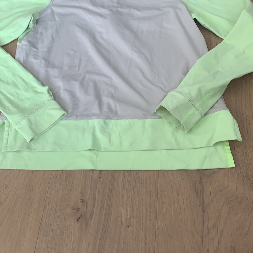 Lululemon top - Picture 4 of 10